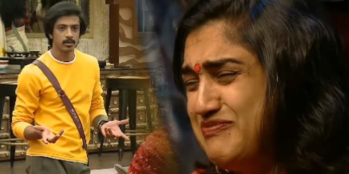 பிக்பாஸ் அல்டிமேட்டில் முதலைக்கண்ணீர் வடிக்கும் வத்திக்குச்சி வனிதா.. என்னா நடிப்புடா சாமி!