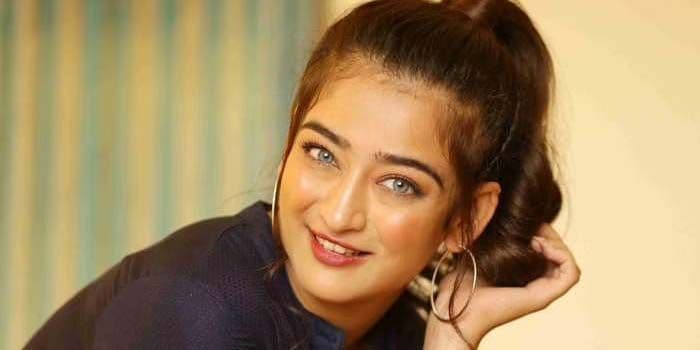 அப்பாவை மிஞ்சிய மகள்.. பலான விஷயத்தை அப்பட்டமாக பேசிய அக்ஷர ஹாசன்