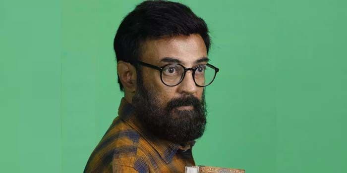 மைக் மோகனை பின்பற்றும் பழைய பீஸ்.. தம்பி நாங்க உங்களுக்கு சீனியர்பா