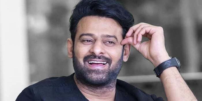 கேஜிஎப் இயக்குனரை மலைபோல் நம்பி இருக்கும் பிரபாஸ்.. விட்டதை பிடிக்க போட்ட பக்கா பிளான்!