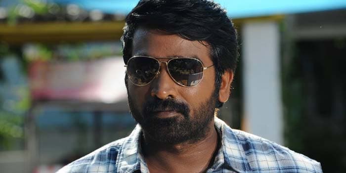 பந்தாவே இல்லாமல் தோளில் கைபோட்டு சகஜமாய் பழகும் 6 நடிகர்கள்.. கட்டிப்பிடித்து கன்னத்தை கடிக்கும் அக்கட தேச நடிகர்