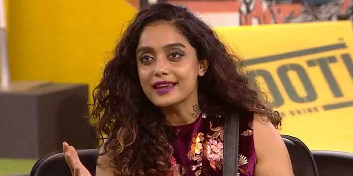 மூக்குத்தி அம்மனாக மாற அபிராமி செய்த செயல்.. இதுலாம் ஓவரா நக்கலா இல்லையா.?