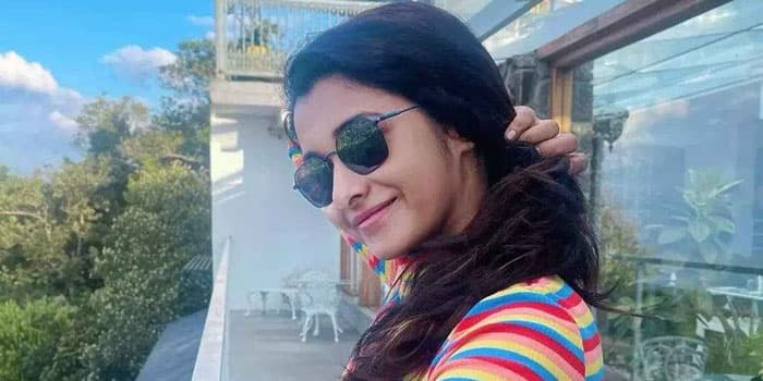 கோடிகளில் புரளும் பிரியா பவானி சங்கர்.. முழுசா ஹீரோயின் ஆகல, அதுக்குள்ள இவ்வளவு பில்டப்பா