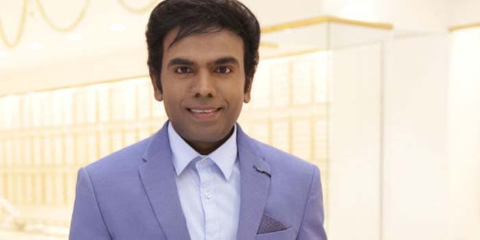 ட்ரெய்லரை வைத்து பல கோடிக்கு பிளான் போட்ட அண்ணாச்சி.. தலையில் துண்டை போட்ட ‘தி லெஜன்ட்’