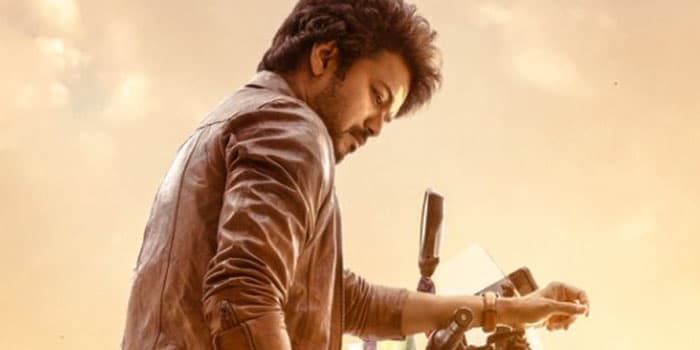 வாரிசு படத்தில் விஜய் பயன்படுத்தும் காஸ்ட்லி பைக்.. இத்தனை லட்சமா?