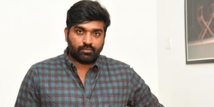 அடேங்கப்பா முகத்தை பார்த்து அஞ்சு மாசம் ஆச்சு.. வெளிவராமல் இருக்கும் விஜய் சேதுபதியின் 2 படங்கள்