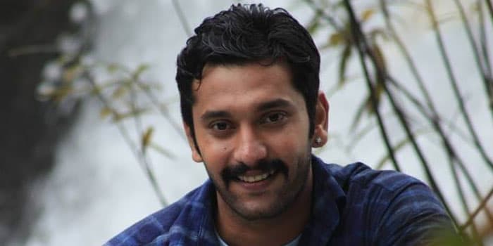 பயங்கர டெரராக நடிக்கப் போகும் அருள்நிதி.. பீதியை கிளப்பிய டைட்டில்