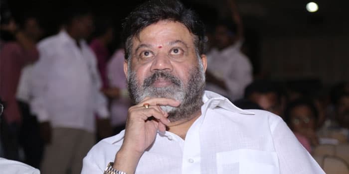 எனக்கே கதை எழுத சொல்லித்தரியா.. பிரபல நடிகையால் காண்டான இயக்குனர் பி.வாசு