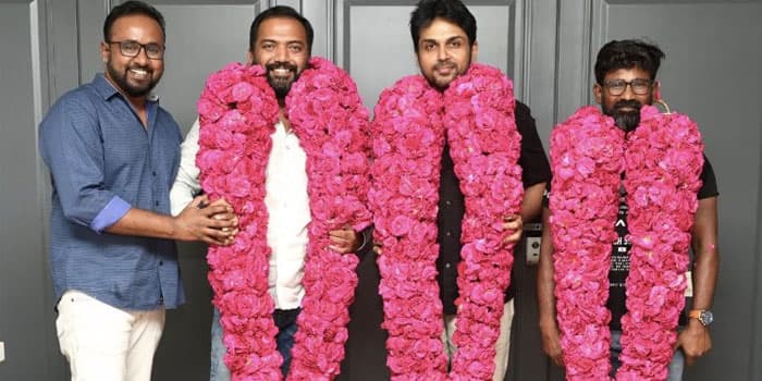 நெகட்டிவ் விமர்சனங்களால் விழி பிதுங்கி நிற்கும் கார்த்திக்.. சக்சஸ் பார்ட்டி கொண்டாடி வெறுப்பேற்றும் படக்குழு