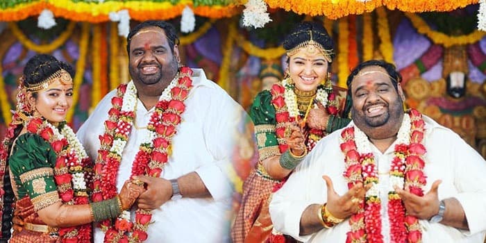 தல தீபாவளியை கொண்டாடிய ரவீந்தர், மகாலட்சுமி ஜோடி.. பட்டு வேஷ்டியில் கலக்கும் புதுமாப்பிள்ளை
