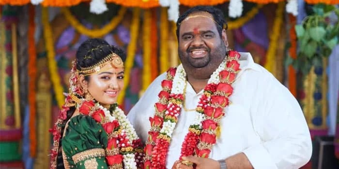 அப்ப ஹனிமூன் போகலையா.. வைரலாகும் ரவீந்தர் பதிவு