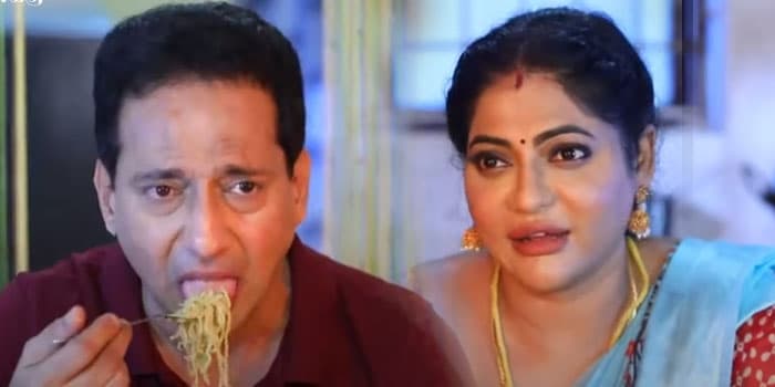 ராதிகாவிற்கு பொண்டாட்டியாக மாறிய கோபி.. பல்லு போன வயசுல பால்கோவா சாப்பிட நினைச்ச இப்படித்தான்