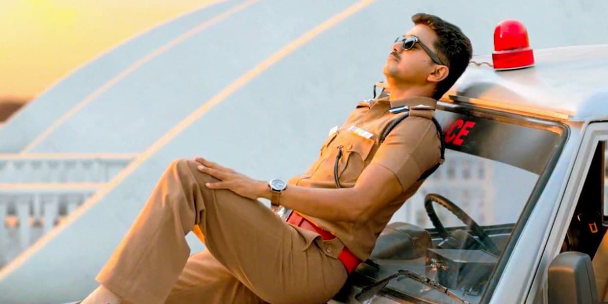 துணிவுக்கு முந்திய வாரிசு.. டீ கிளாஸ், கூலர்ஸ் உடன் பிரம்மாண்ட பேனர், தியேட்டரில் மாஸ் காட்டும் தளபதி