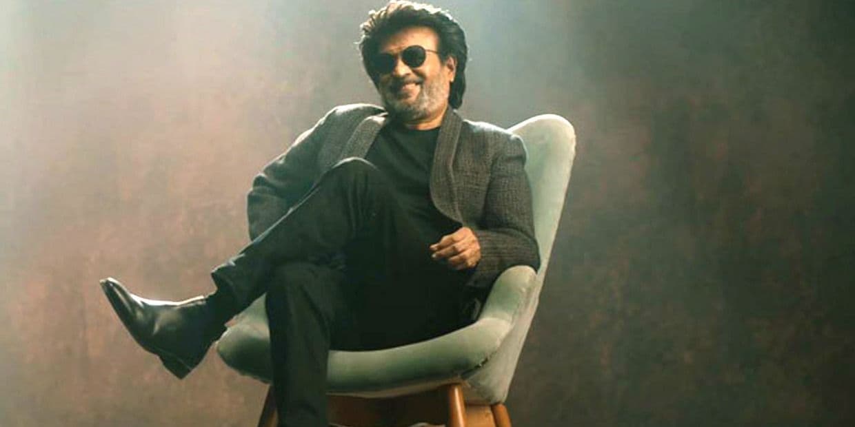 ரஜினியை அடிக்க தயங்கிய மூத்த நடிகர்.. தைரியம் கொடுத்து அடி வாங்கிய சூப்பர்ஸ்டார்