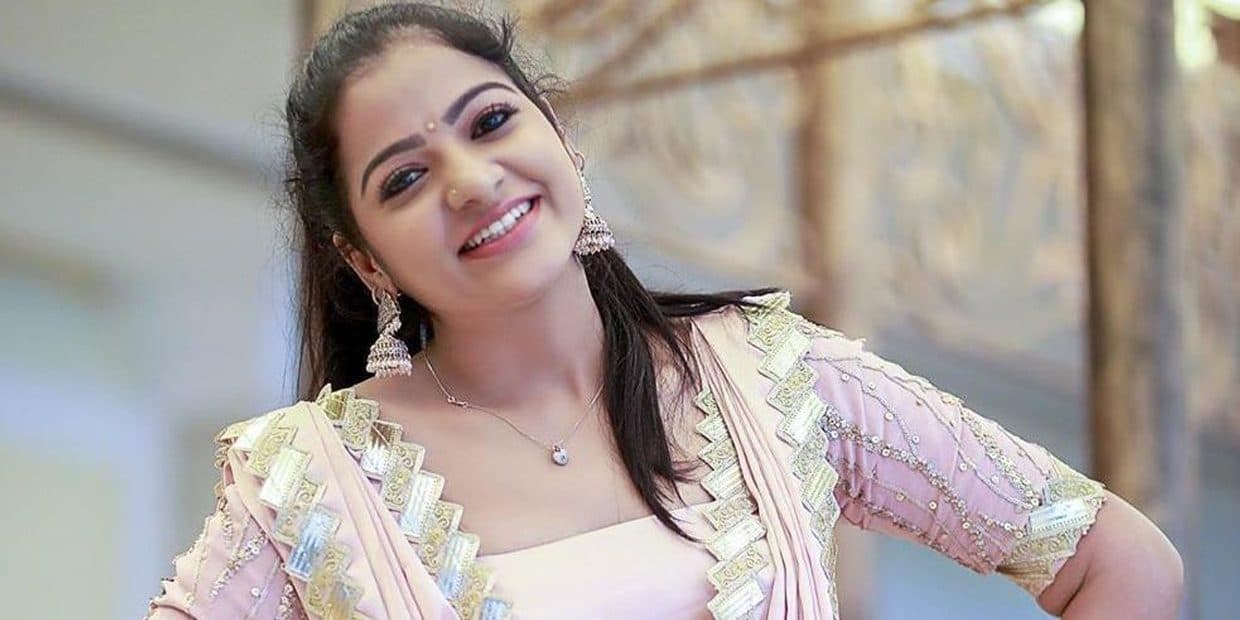 உடல் உறுப்புகள் என்னாச்சு? 2 ஆண்டுகள் கழித்து வாயை திறந்த நடிகை, VJ சித்ராவின் கடைசி நிமிடங்கள்
