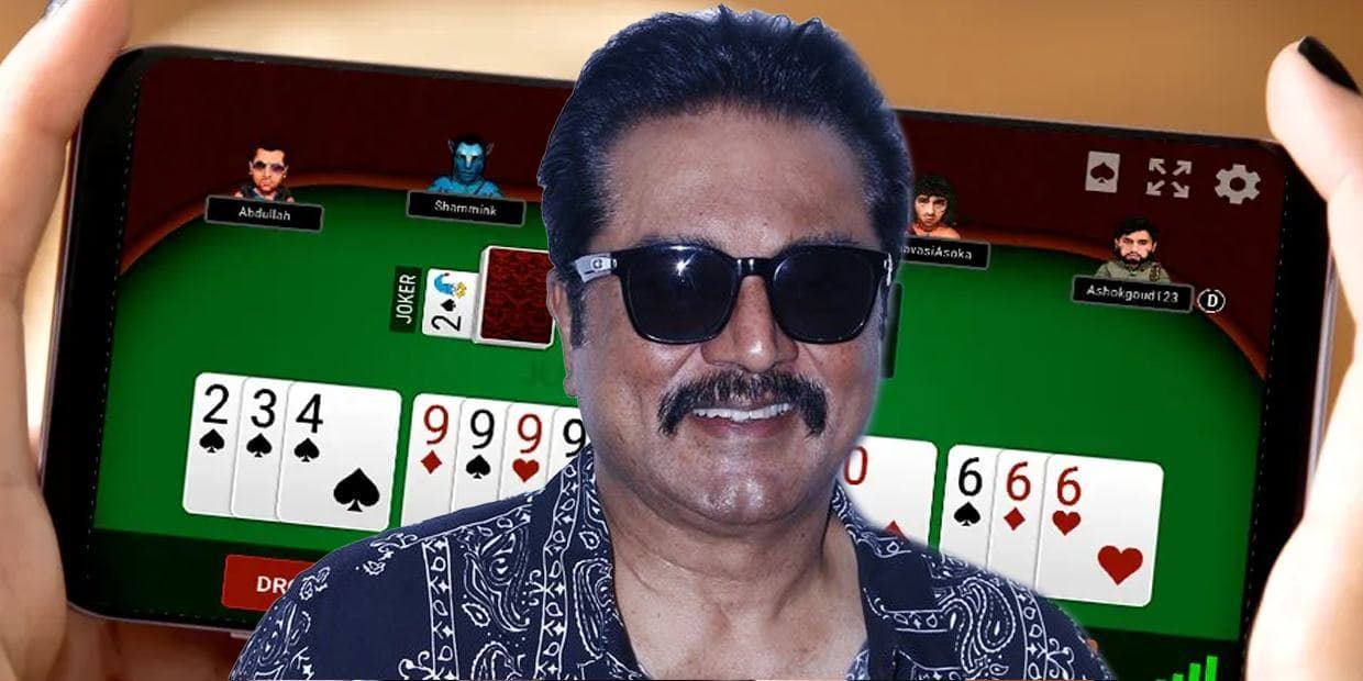 சரத்குமாரிடம் காதல் லீலையில் சிக்கிய 4 நடிகைகள்..