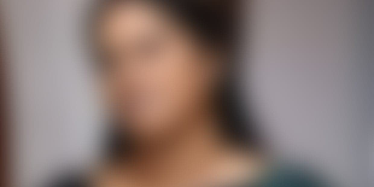 அந்தரங்க காட்சியால் நடிகையின் கேரியரை காலி செய்த இயக்குனர்.. ஹோட்டல் வைத்து பிழைக்கும் அவலம்