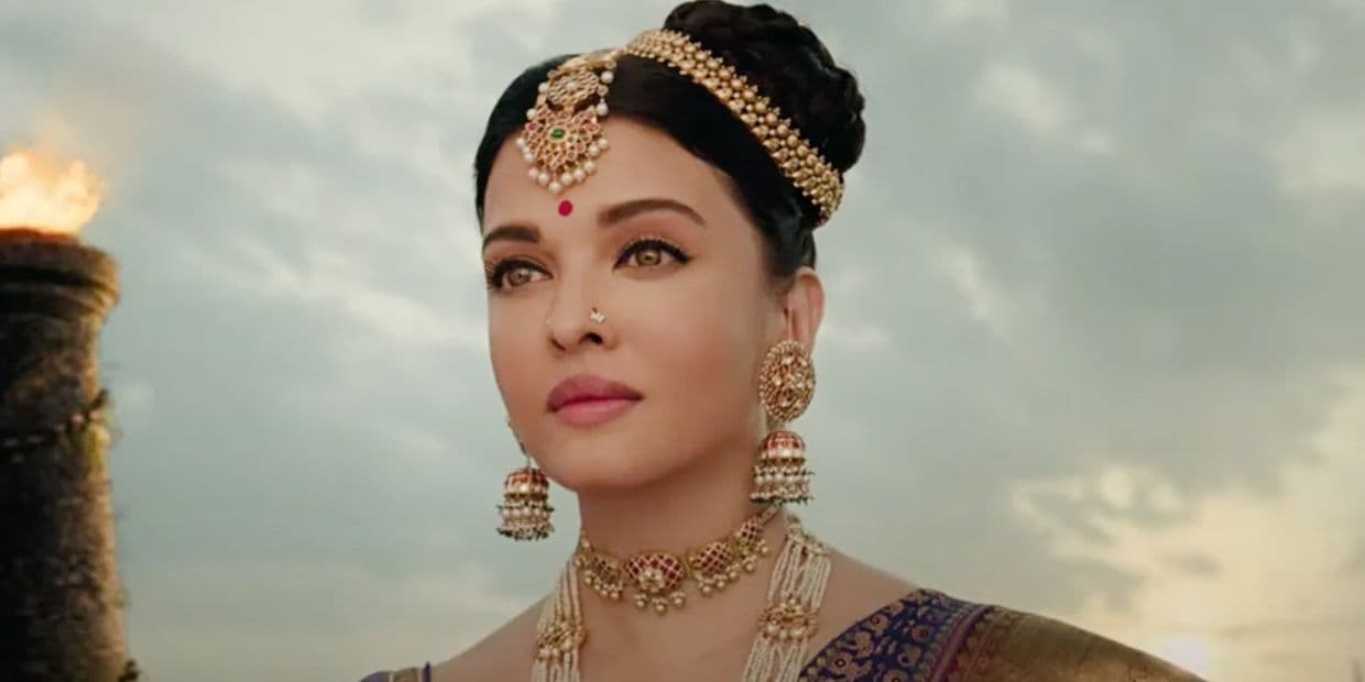 ட்ரெய்லர் ரிலீஸ் தேதி உடன் வந்த நந்தினி.. இணையத்தில் ட்ரெண்டாகும் ஐஸ்வர்யா ராய் புகைப்படம்