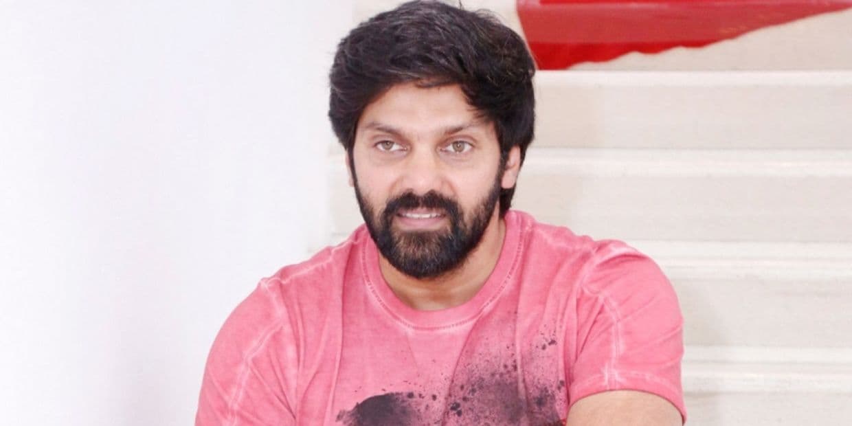 மேட்ச் பாக்க ரெடியா? 2 வது ரவுண்டுக்கு தயாரான ஆர்யாவின் வைரல் போஸ்டர்