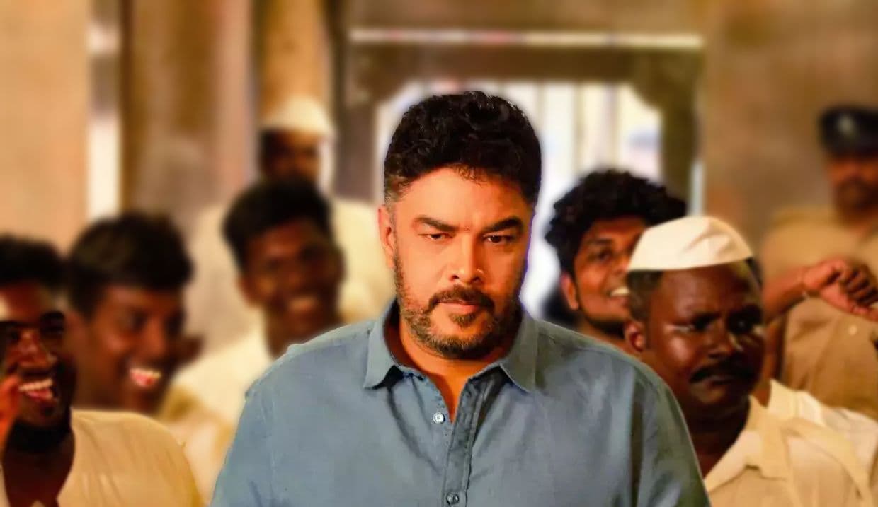 சுந்தர் சி க்கு தலைவலி கொடுத்த 4 ஹீரோக்கள்.. வரலாறு படத்திற்கு வைத்த ஆப்பு