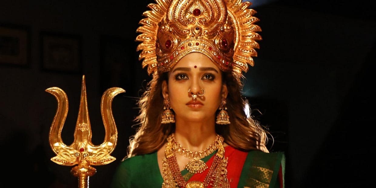 அம்மன் அவதாரம் எடுக்க இருந்த வாரிசு நடிகை.. தட்டிப் பறித்த நயன்தாரா