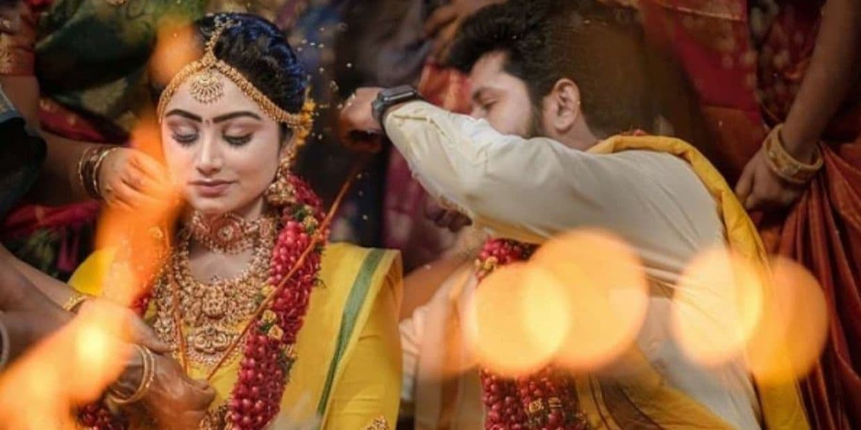 சீரியலை போல நிஜ வாழ்க்கையிலும் சீரழிந்த 5 சின்னத்திரை ஜோடிகள்..
