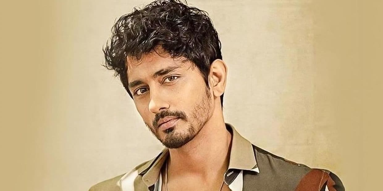 கதை புரியல என இயக்குனரை கழட்டிவிட்ட சித்தார்த்.. படம் சூப்பர் ஹிட் ஆனதால் புலம்பும் பரிதாபம்