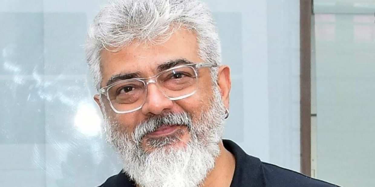அப்பா பைக் ரேஸ் போல ஆச்சரியப்படுத்திய அஜித்தின் மகன்.. வைரல் புகைப்படம்