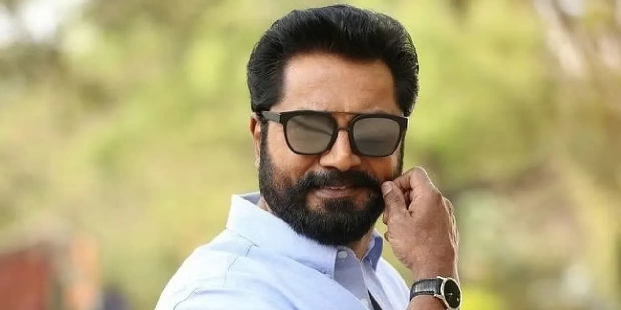தன்னோட வயசுக்கு ஏத்த மாதிரி வாய்ப்பை தேடி நடிக்கும் 6 நடிகர்கள்.. ஒரே வெற்றியால் 8 படத்திற்கு புக் ஆன சரத்குமார்