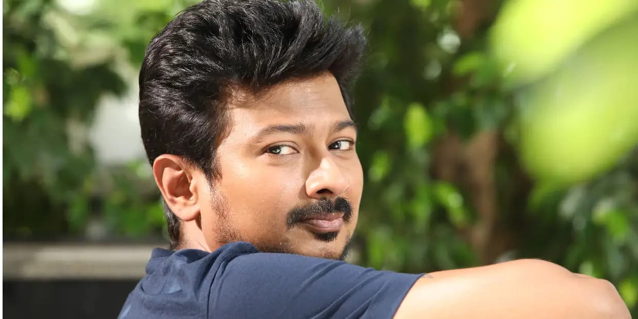 உதயநிதி மேல இருந்த மரியாதையே போச்சு.. சர்ச்சைக்குரிய நடிகருக்கு மட்டும் ஓரவஞ்சகம் காட்டுவதா!.