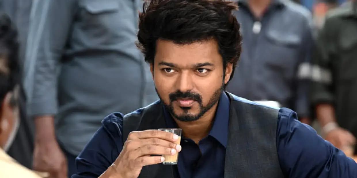 விஜய் அரசியலுக்குள் நுழைவது இவரை எதிர்க்கத்தான்.. பல வருடங்கள் தொடரும் பகை