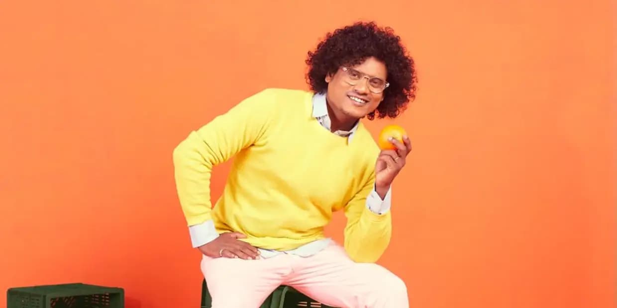 வித்தியாசமான டைட்டிலுடன் முதல் முறையாக ஹீரோவான விஜய் டிவி புகழ்.. யோகி பாபுவை தொட்டுருவாரு போல