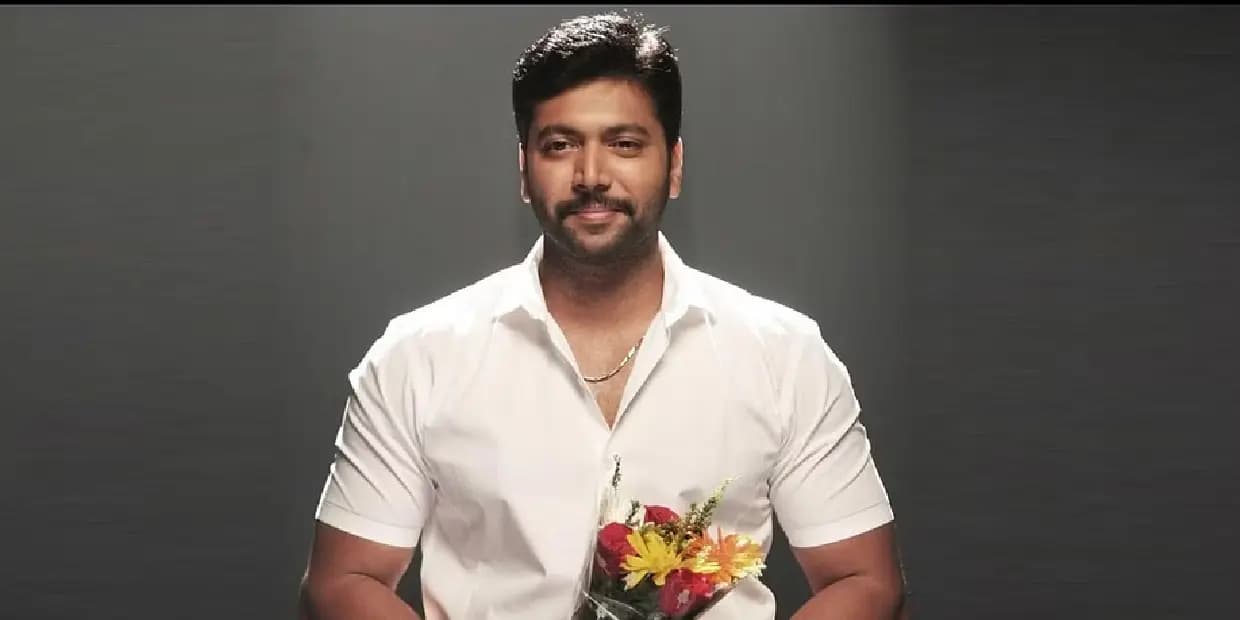 ஜெயம் ரவி கைவசம் இருக்கும் 5 படங்கள்.. பிளாப் படங்கள் கொடுத்தாலும் டாப்பில் இருக்கும் ஹீரோ