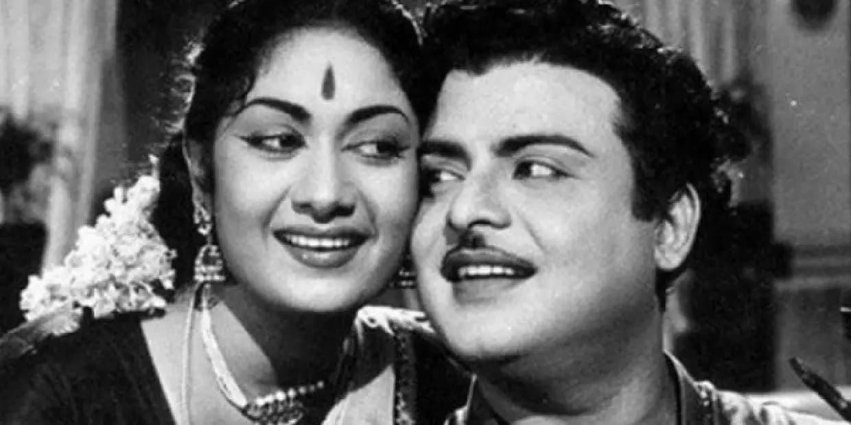 மூன்று திருமணம் செய்து உல்லாசமாக வாழ்ந்த 5 நடிகர்கள்.. காதல் மன்னனை பார்த்து பொறாமையில் பொங்கிய திரையுலகம்