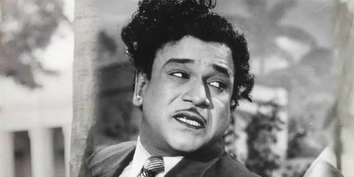 எம்ஆர் ராதா-வை தண்டிக்க வந்த நீதிபதியே கட்டிப்பிடித்து பாராட்டிய சம்பவம்.. அதுக்குன்னு இப்படியா அசிங்கப்படுத்துவது.?