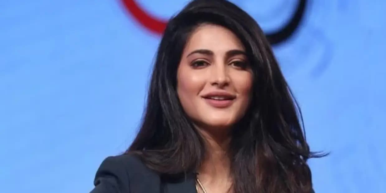 Shruti Hassan: கமலின் முதல் மனைவி சரிக்காவுடன் பேபி சுருதிஹாசன்.. 30 வருடத்திற்கு முன் எடுத்த வைரல் புகைப்படம்
