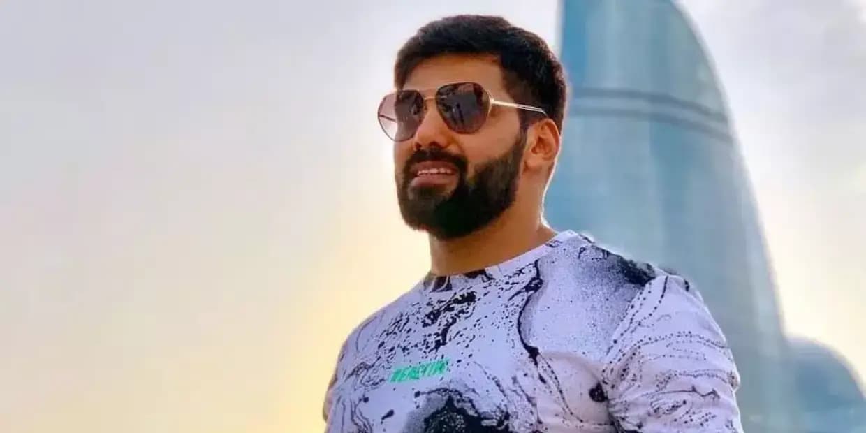 ஹோட்டல் பிசினஸில் கல்லா கட்டும் ஆர்யா.. லெமன் ஜூஸ் விலையை கேட்டாலே தலை சுத்துதே