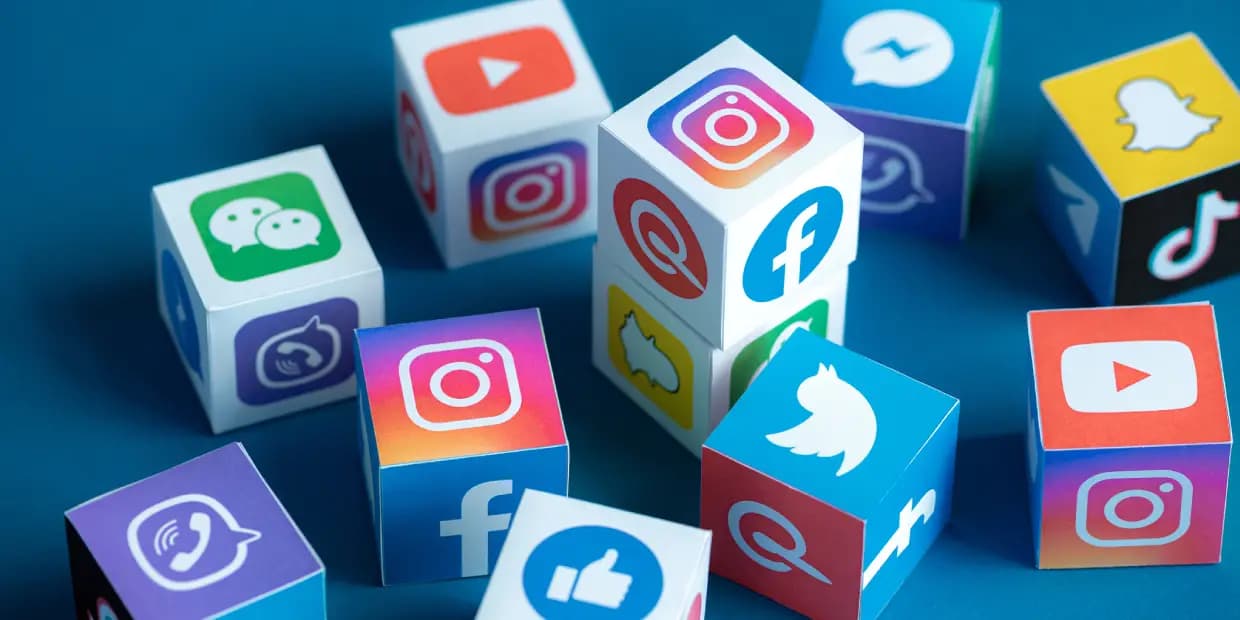 சோசியல் மீடியாவால் சீரழியும் 2k கிட்ஸ்.. கல்லூரி விழாவுக்கு சீஃப் கெஸ்ட்டா வர இந்த தகுதி போதுமா.?
