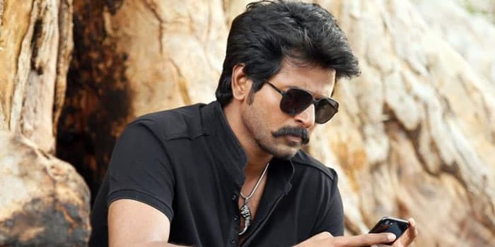 பெரும் சோகத்தில் சிவகார்த்திகேயன் ஹீரோயின்.. எவ்வளவு குஷிபடுத்தியும் முடியவில்லை
