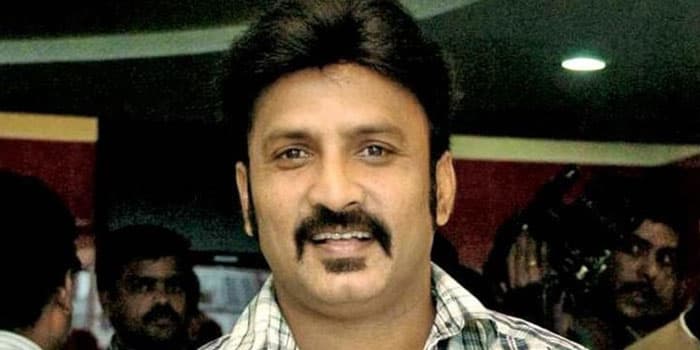 ஞாபகமே இல்லாத நடிகர் கொடுத்த 5 வெற்றிப்படம்.. பல பேரிடம் ஏமாந்து வாழ்க்கையை தொலைத்த ஹீரோ