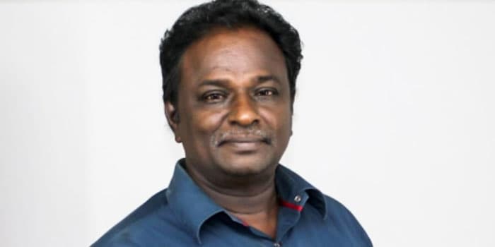 பிட்டு பட நடிகர் என திட்டிய ப்ளூ சட்டை மாறன்.. வளரவே முடியாமல் கேவலப்படும் வாரிசு நடிகர்