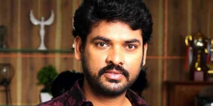 வாயை பிளக்கும் அளவுக்கு சம்பளத்தை உயர்த்திய 4 நடிகர்கள்.. முதல்ல ஒரு ஹிட்டு கொடுங்க பாஸ்