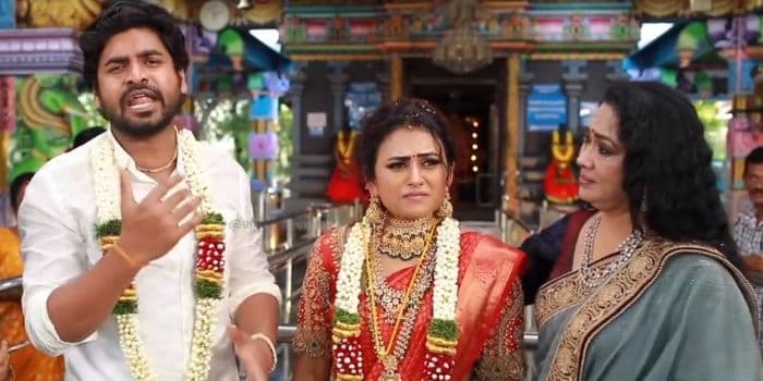 வெண்பா கழுத்திற்கு வந்த அருவாள்.. மௌனராகம் கதை போல பாரதிகண்ணம்மாவில் நடந்த ட்விஸ்ட்