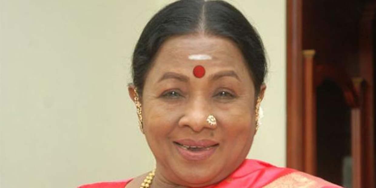 மனோரமாவிற்கு பின் 750 படங்களில் நடித்த ஒரே நடிகை.. 60 வயதில் தேசிய விருதுக்காக எடுத்த புது அவதாரம்