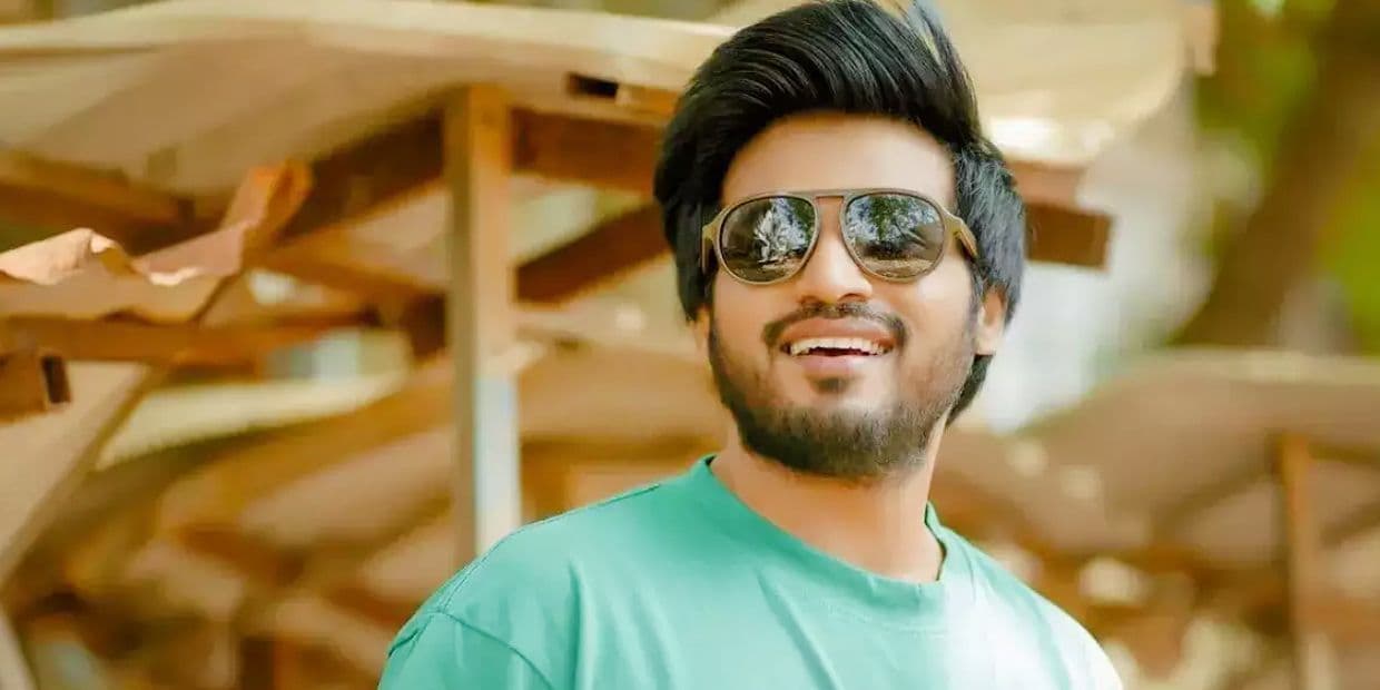 சீரியலுக்கு போய் சீரழிந்த ரக்சனின் எக்ஸ் காதலி.. நடிக்க தெரிஞ்சும் கழட்டிவிட்ட பிரபல சேனல்