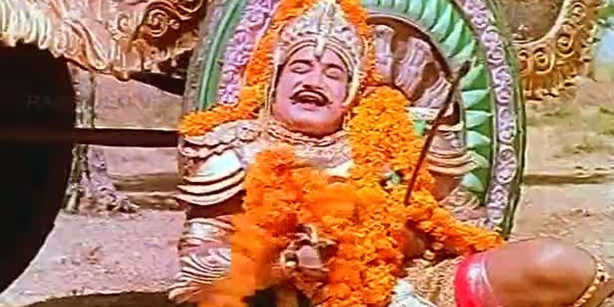 சிவாஜியின் மறக்க முடியாத 5 வரலாற்று படங்கள்.. வரி கேட்ட வெள்ளைக்காரனுக்கு சவுக்கடி கொடுத்த நடிகர் திலகம்
