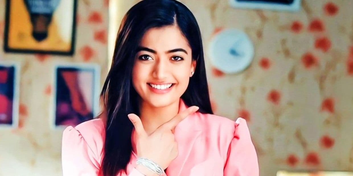 சக்காளத்தி சண்டைக்கு ரூட் போட்ட ராஷ்மிகா.. நடிகர்களை தாண்டி பிரபல கிரிக்கெட் வீரருக்கு வீசிய வலை!