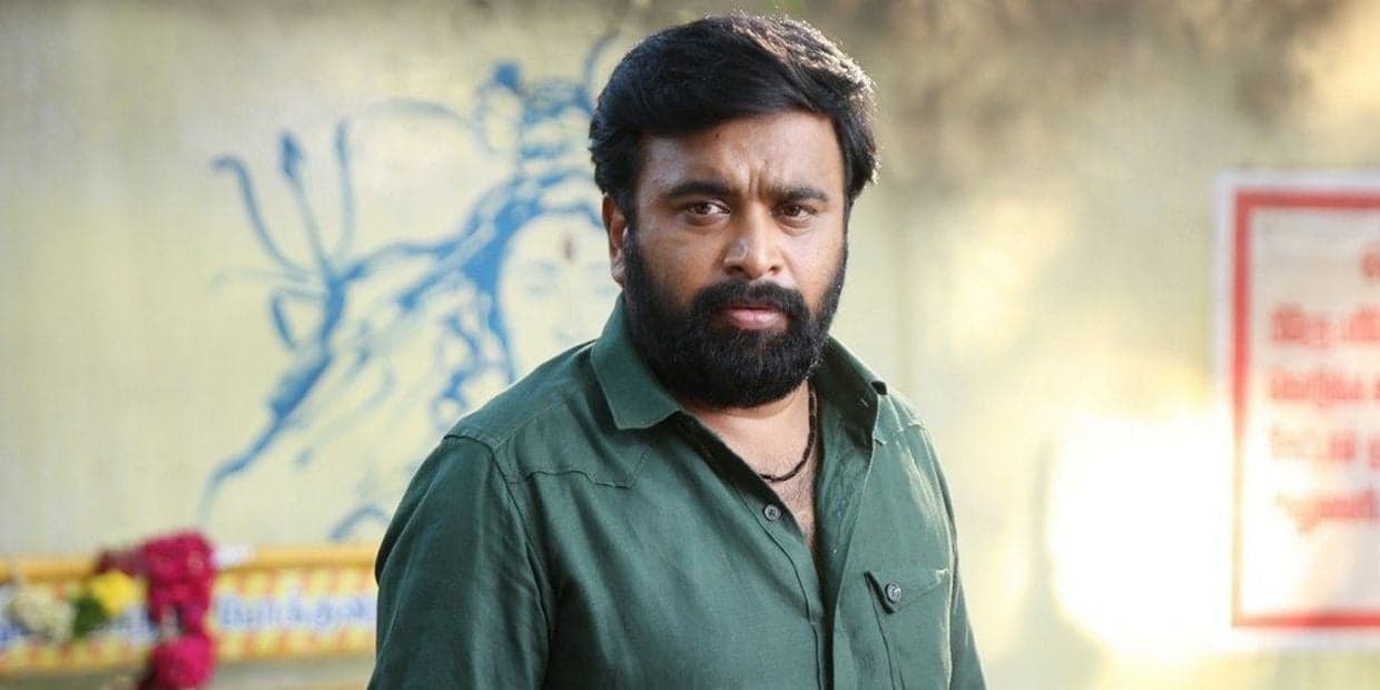 அயோத்தி ஹிட்டால் பல கோடி மதிப்புள்ள சொகுசு காரை வாங்கிய சசிகுமார்.. அசத்தலாக வெளிவந்த புகைப்படம்