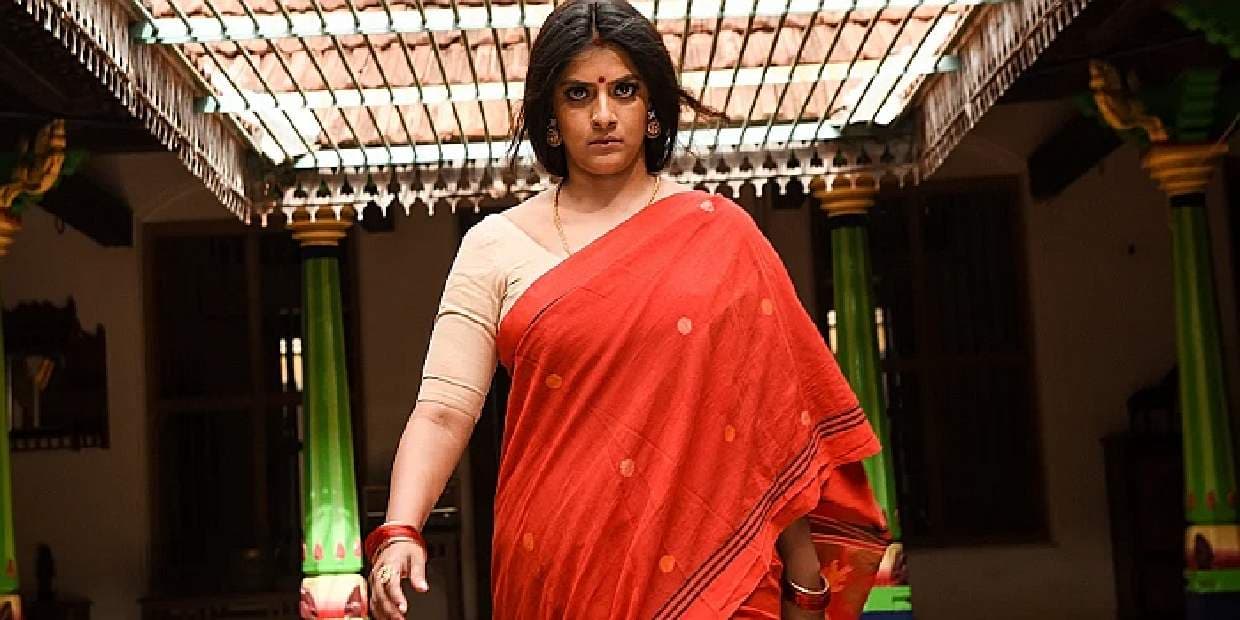 நீலாம்பரிக்கு நிகரான அக்மார்க் வில்லி.. வரலட்சுமி சரத்குமாரின் சிறந்த 5 படங்கள்