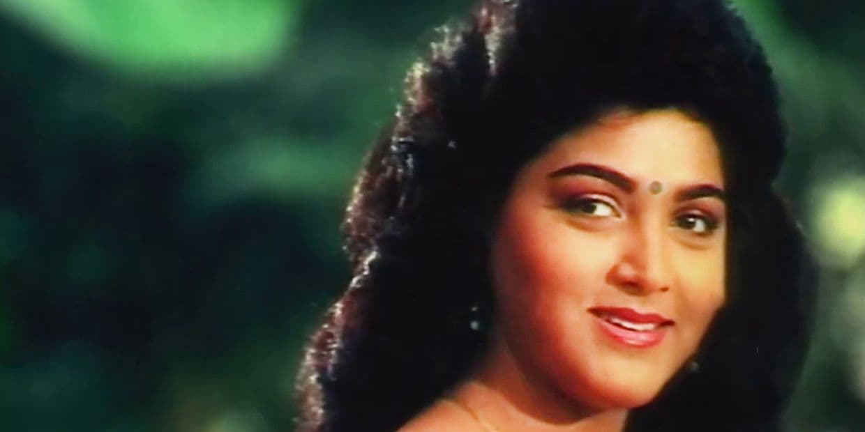 ஒரே வருடத்தில் 10 படங்களில் நடித்த குஷ்பூ.. எல்லாமே சூப்பர் டூப்பர் ஹிட்டச்சே